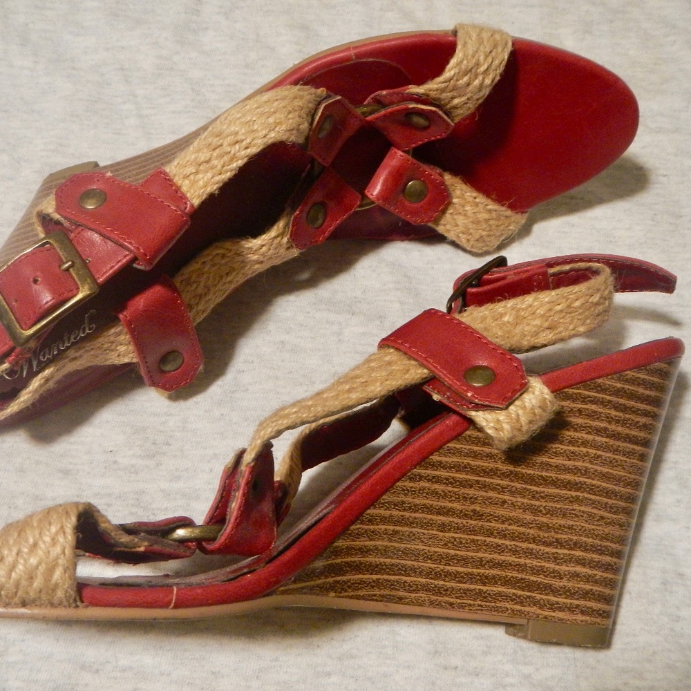Wanted red and fiber wedge size 7